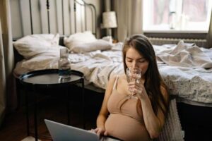 How Much Water Should You Drink During Pregnancy?